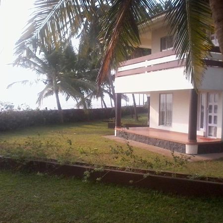 Kappad Beach Resort Chemancheri Ngoại thất bức ảnh