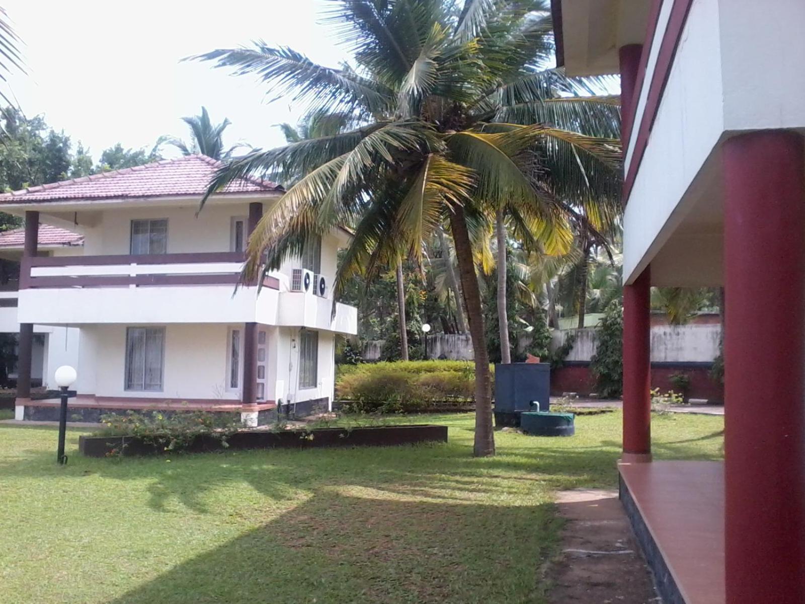 Kappad Beach Resort Chemancheri Ngoại thất bức ảnh