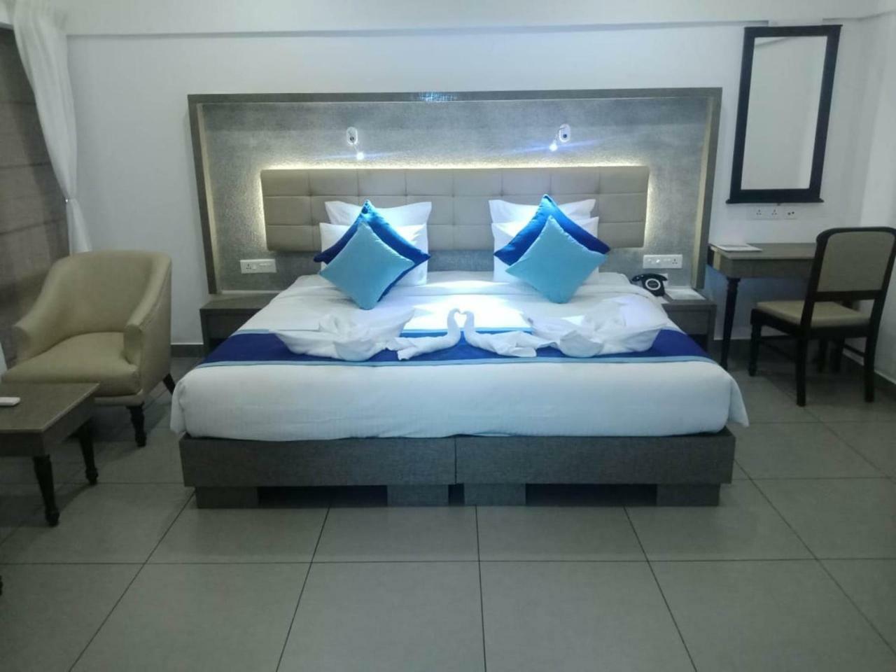 Kappad Beach Resort Chemancheri Ngoại thất bức ảnh