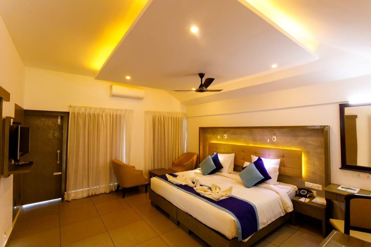 Kappad Beach Resort Chemancheri Ngoại thất bức ảnh