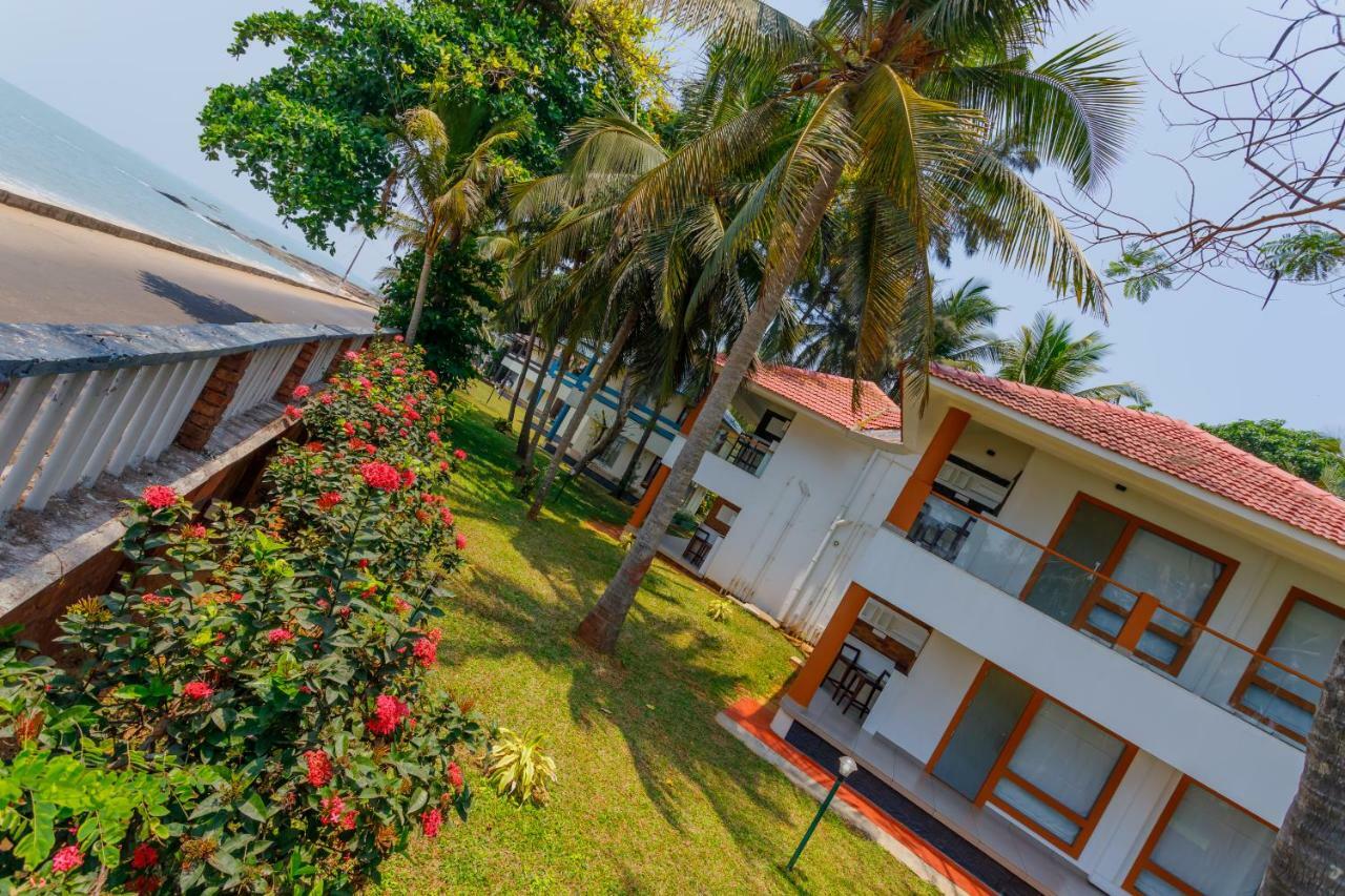 Kappad Beach Resort Chemancheri Ngoại thất bức ảnh