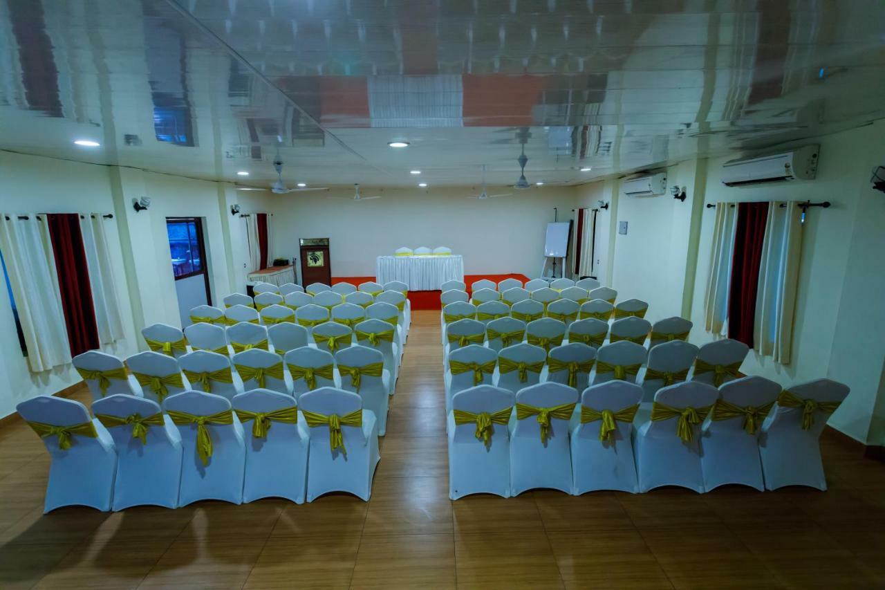 Kappad Beach Resort Chemancheri Ngoại thất bức ảnh