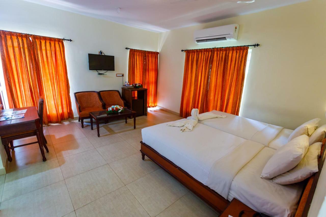Kappad Beach Resort Chemancheri Ngoại thất bức ảnh